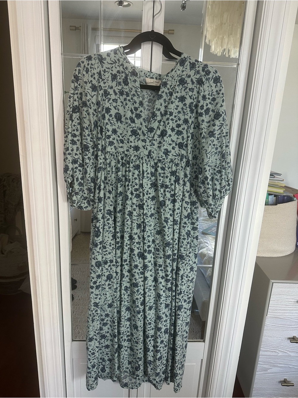 Universal Thread Sage Green Floral Midi Dress